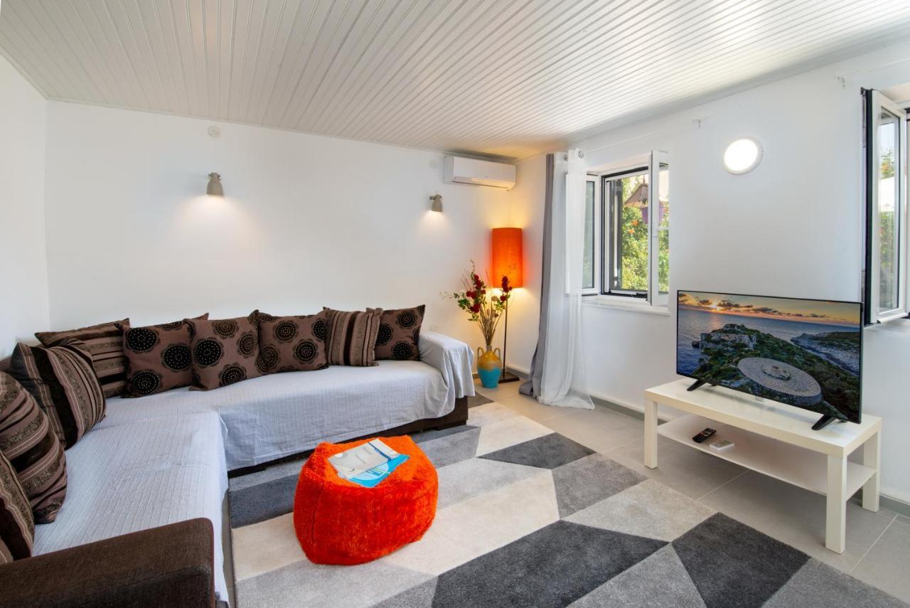 garden home Gaios Eksteriør billede